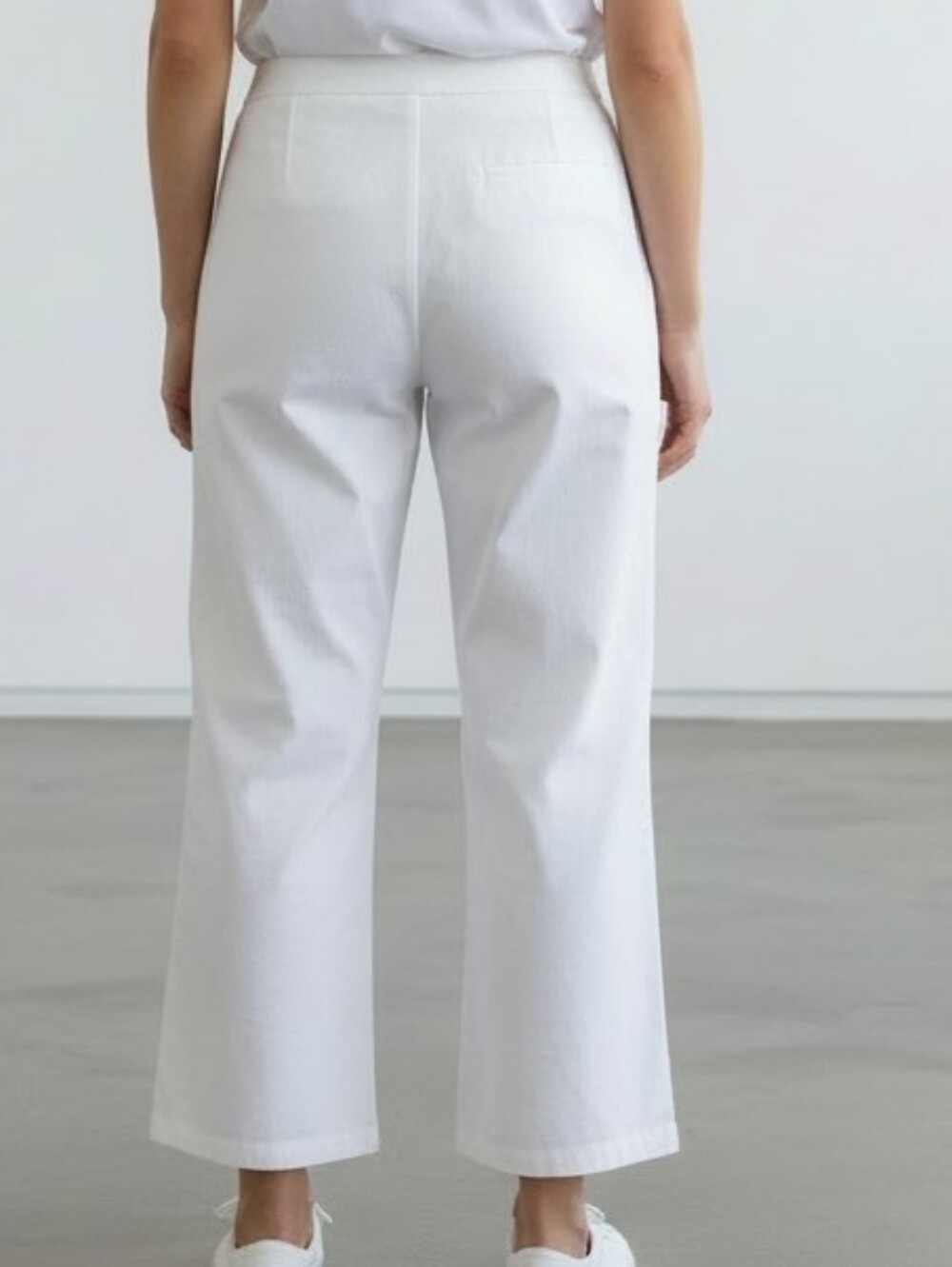 Tommy Bahama White Stretch Chinos 8